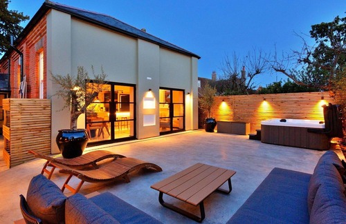 Appledore House | Stunning villa for 6 people with WIFI and pets allowed