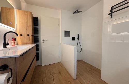 Region Hannover District Villa | Stylisch Villa in Hannover Isernhagen