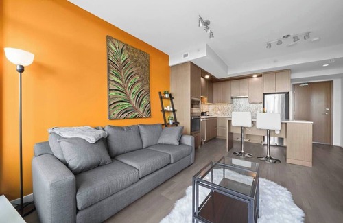 Surrey Apartment | Stylish 1BD Apartment in Surrey Central