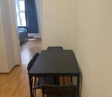 Simmering Apartment | Stylish 1BR City Apartment for 5, Great Location