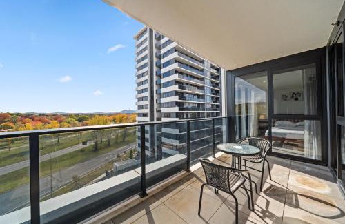 Phillip Apartment | Stylish 2-Bed Apartment with Luxe Amenities Access