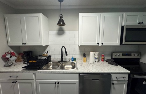 Greensboro Condo | Stylish 2-Master bedroom condo off of Guilford college.