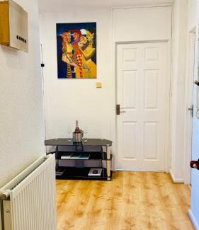 Oval Apartment | Stylish 2B City View Central london Zone 1,Fast Wi-Fi Apartment