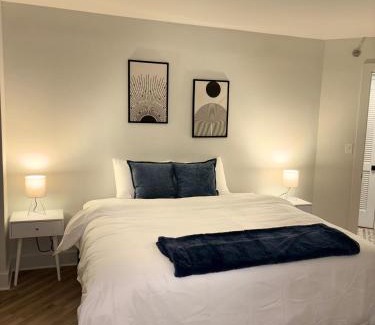Radnor - Fort Myer Heights Apartment | Stylish 2BR-2BA Rosslyn