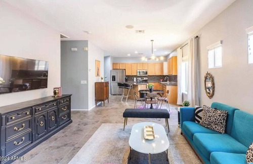Glendale House | Stylish 3BR/2BA in Gated Community-Walk to Westgate Entertainment District!