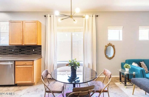 Glendale House | Stylish 3BR/2BA in Gated Community-Walk to Westgate Entertainment District!