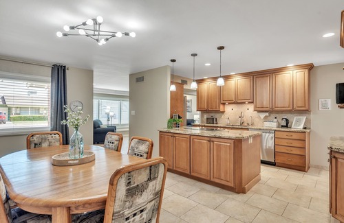 Scottsdale Estates Ten House | Stylish 3BR/3BA Retreat w/Private Spa, 2miles to Old Town