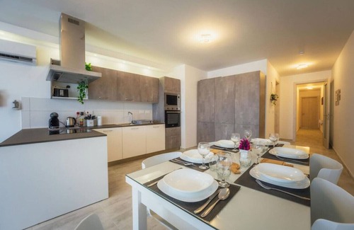 Xewkija Apartment | Stylish 3BR Gozo Escape with Wifi & Homey Touches!