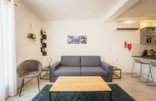 Xewkija Apartment | Stylish 3BR Gozo Escape with Wifi & Homey Touches!