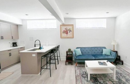 Petworth Bed & Breakfast | Stylish and Bright 2BR Unit in DC