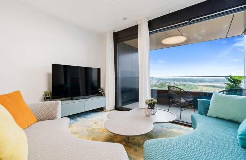 Gasperich Apartment | Stylish and Luxurious Apt with Pool & Gym