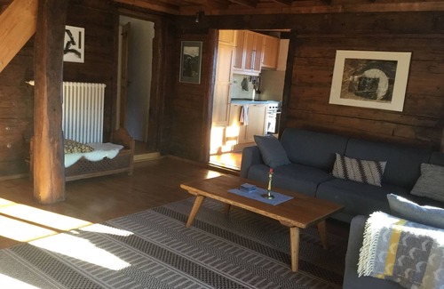 Chandolin-près-Savièse Ski Chalet | Stylish and quietly located vacation house with a spectacular view