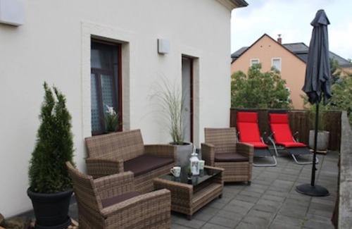 Weisser Hirsch Condo | Stylish apartment at the Weißer Hirsch with its own terrace1