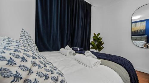 Barbican Apartment | Stylish Central London Studio Great City Access
