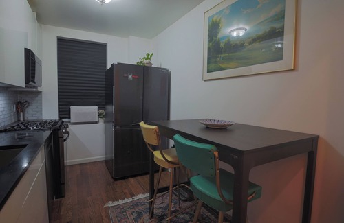 Weehawken Apartment | Stylish Condo 10 Mins From NYC