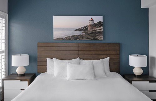 Yachting Village Resort | Stylish Condo w/Indoor/Outdoor Resort Pool, Free WiFi & Free Parking