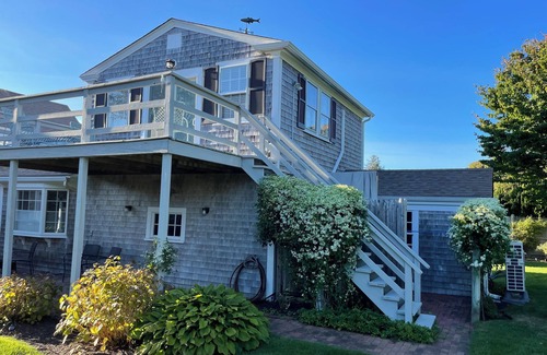 Harwich Port Apartment | Stylish Crows Nest in Harwich Port