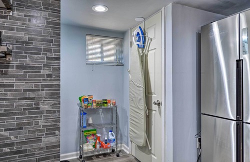 Michigan Park Apartment | Stylish DC Studio ~ 5 Mi to National Mall!