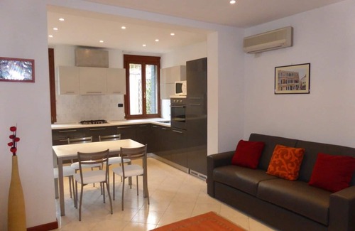 Dorsoduro Apartment | Stylish Duplex with Stunning Private Courtyard in Dorsoduro