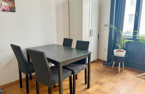 Favoriten Apartment | Stylish Flat in Heart of Vienna