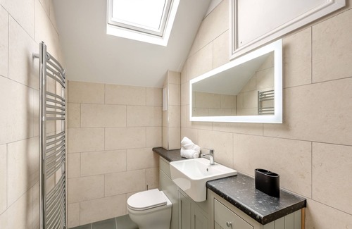Thelbridge Cottage | Stylish four-star cottages on a working Devon farm, sleeping up to 14 guests.