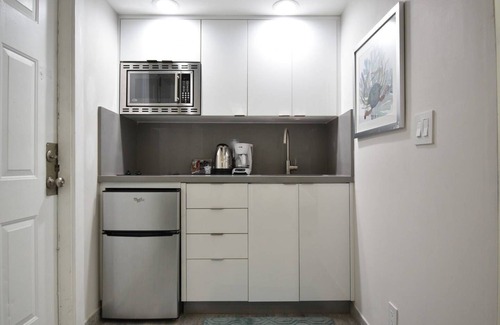 Hollywood Apartment | Stylish Hobe loft cozy beach UNIT #3