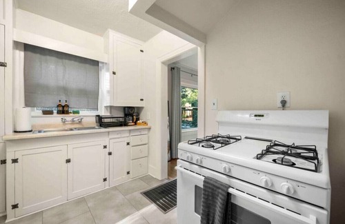 Flagstaff House | Stylish Home in Downtown Flagstaff Unit w/Hot Tub