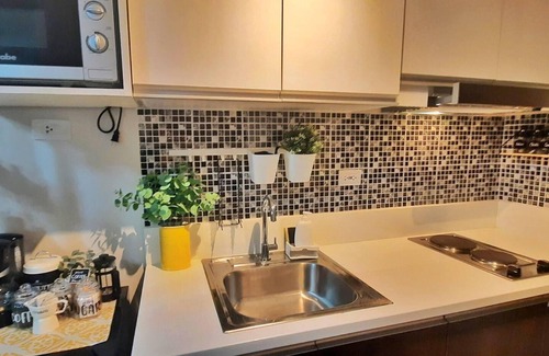 Salcedo Village Apartment | Stylish&homey1-br Apartment in Makati