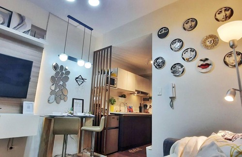 Salcedo Village Apartment | Stylish&homey1-br Apartment in Makati