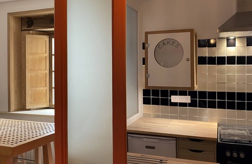 Cordes-sur-Ciel House | Stylish house with fabulous view of the medieval hilltop village Cordes sur Ciel