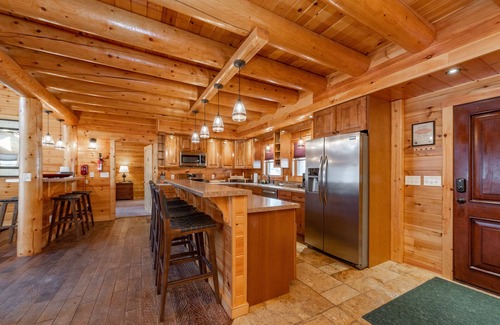 Thayerville House | Stylish Lakefront Escape w/Hot Tub, Bar & Dock