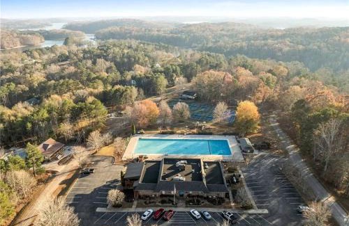 Westminster House | Stylish Lakehouse with Black-and-White Modern Design near Lake Hartwell, Clemson SC