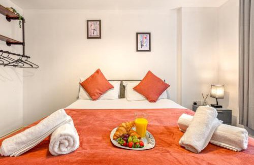 Leeds Apartment | Stylish Leeds City Centre 2BR - Free Parking - 2 Mins to First Direct Arena