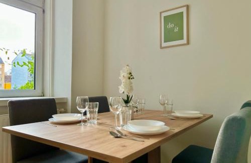 Hernals Apartment | Stylish Long-Term Apartment with Free Parking