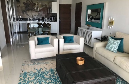 Los Cabos Apartment | Stylish Luxury 2 Bedroom Suite in Cabo San Lucas - SPACE AVAILABLE BOOKING
