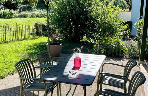 Loerrach Apartment | Stylish new vacation apartment (Yarin)