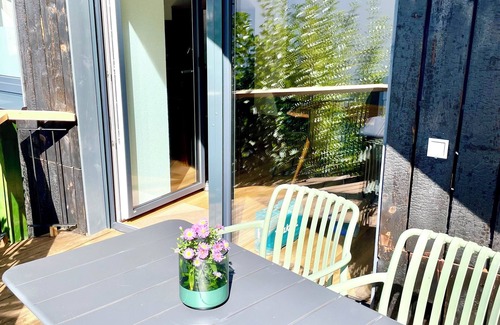 Loerrach Apartment | Stylish new vacation apartment (Fides)