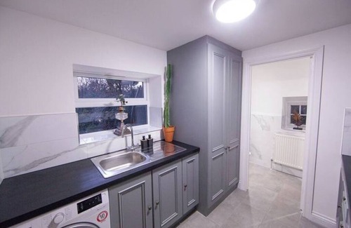 Wisbech Cottage | Stylish Norfolk Country House River/Large Garden & Koi