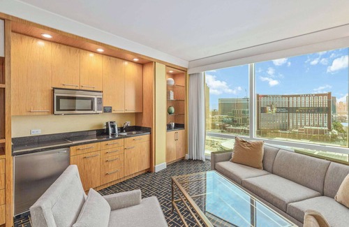Las Vegas Apartment | Stylish Renovated Studio at Trump Tower 3324
