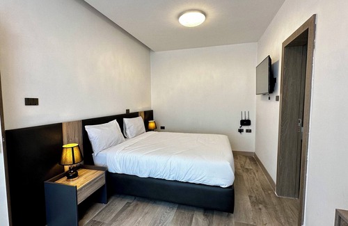 Bole Bed & Breakfast | Stylish Stay + breakfast 401