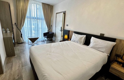 Bole Bed & Breakfast | Stylish Stay + breakfast 401