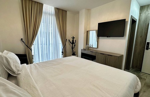 Bole Bed & Breakfast | Stylish Stay + breakfast 402