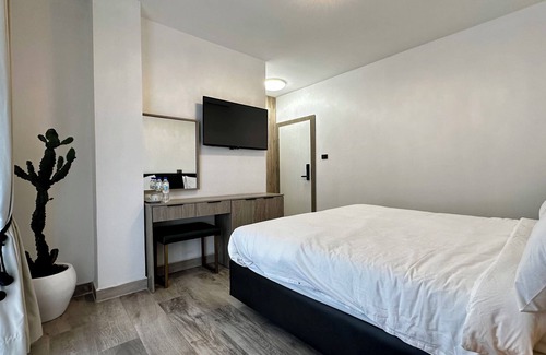 Bole Bed & Breakfast | Stylish Stay + breakfast 402