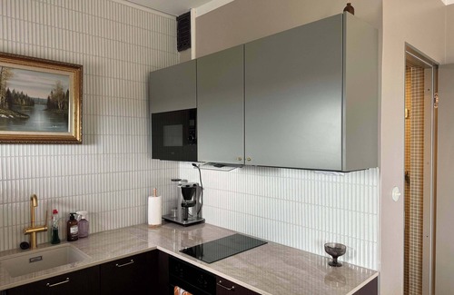 Lahti Apartment | Stylish studio apartment with a view