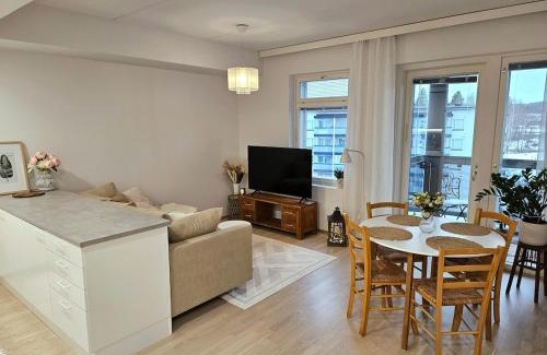 Tampere Apartment | Stylish top floor ap, with private parking, next to a tram stop