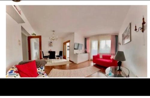 Modling Apartment | Stylish Youthful Condo in the Heart of Mödling, Fiatalos Boldog Otthon Mödling Szivében
