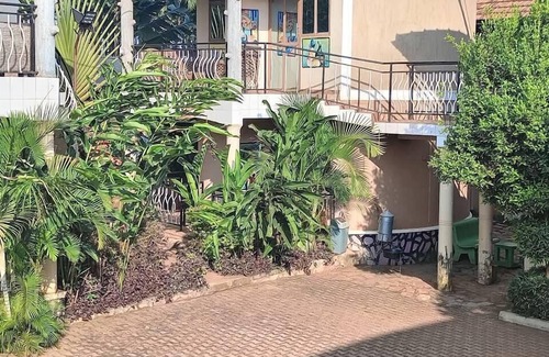 Jinja House | Stylotel Cottages and Guest House Jinja