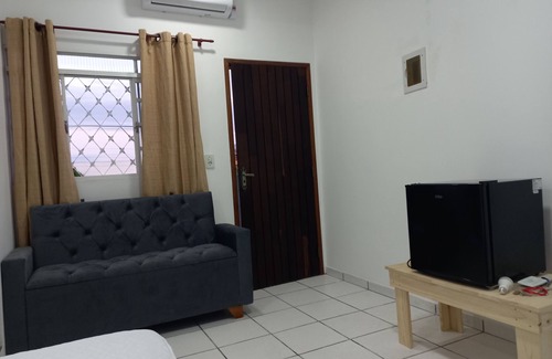 Centro Apartment | Suíte Casal, Cama Queen, ar Condicionado, Frigobar, TV com Wifi