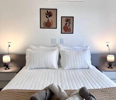 Jacarepagua Apartment | Suíte com jardim e piscina na Barra RJ