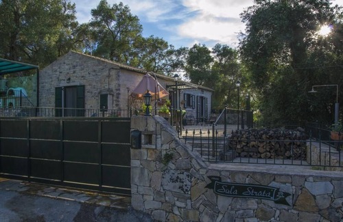 Gaios House | Su La Strata house by CorfuEscapes